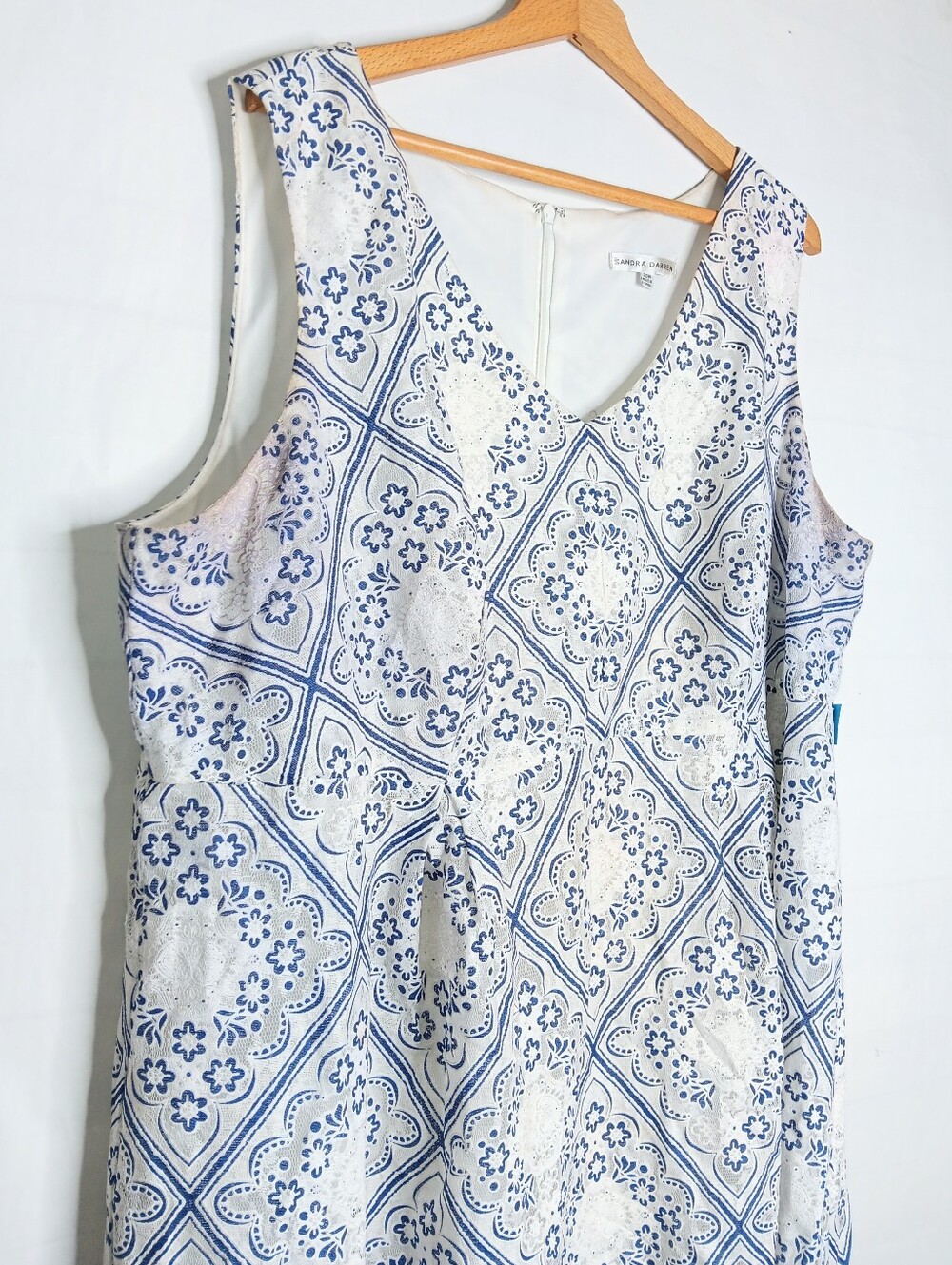 Sandra Darren 20 A-line Lace Dress White Navy Floral Plus Size